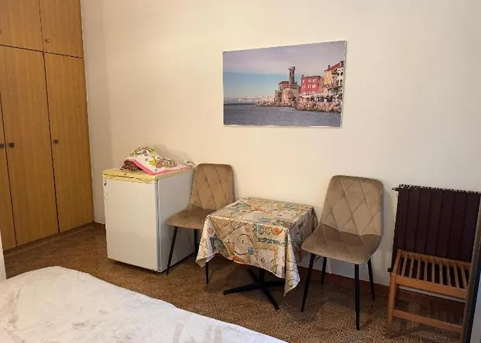 Murko فندق مبيت وإفطار بورتوروز